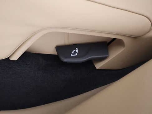 Certified 2023 Porsche Cayenne S AWD/4WD image 10