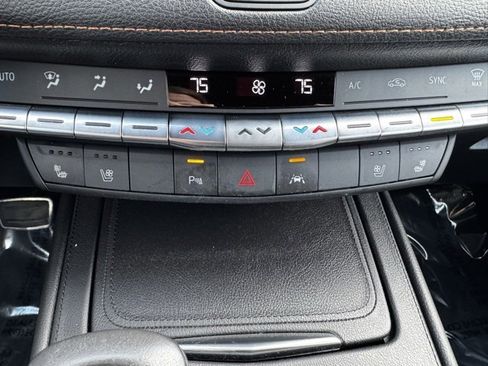 Used 2019 Cadillac XT4 Sport image 16