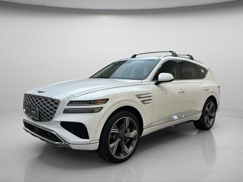Used 2025 Genesis GV80 2.5T Prestige AWD/4WD image 2