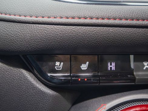 Certified 2024 Chevrolet Blazer RS w/ Driver Confidence II Package image 24