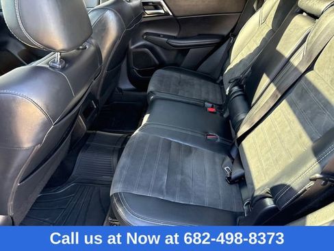 Used 2024 Mitsubishi Outlander SE Black Edition image 18