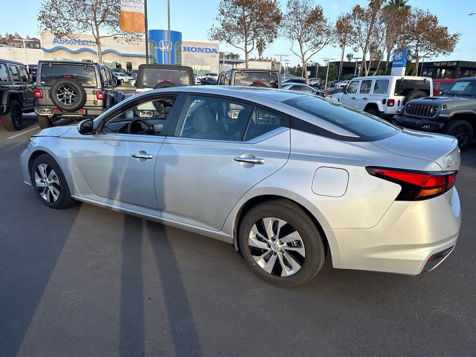 Used 2023 Nissan Altima 2.5 S FWD image 19