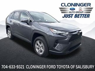 Used 2025 Toyota RAV4 XLE w/ Convenience Package FWD video 1