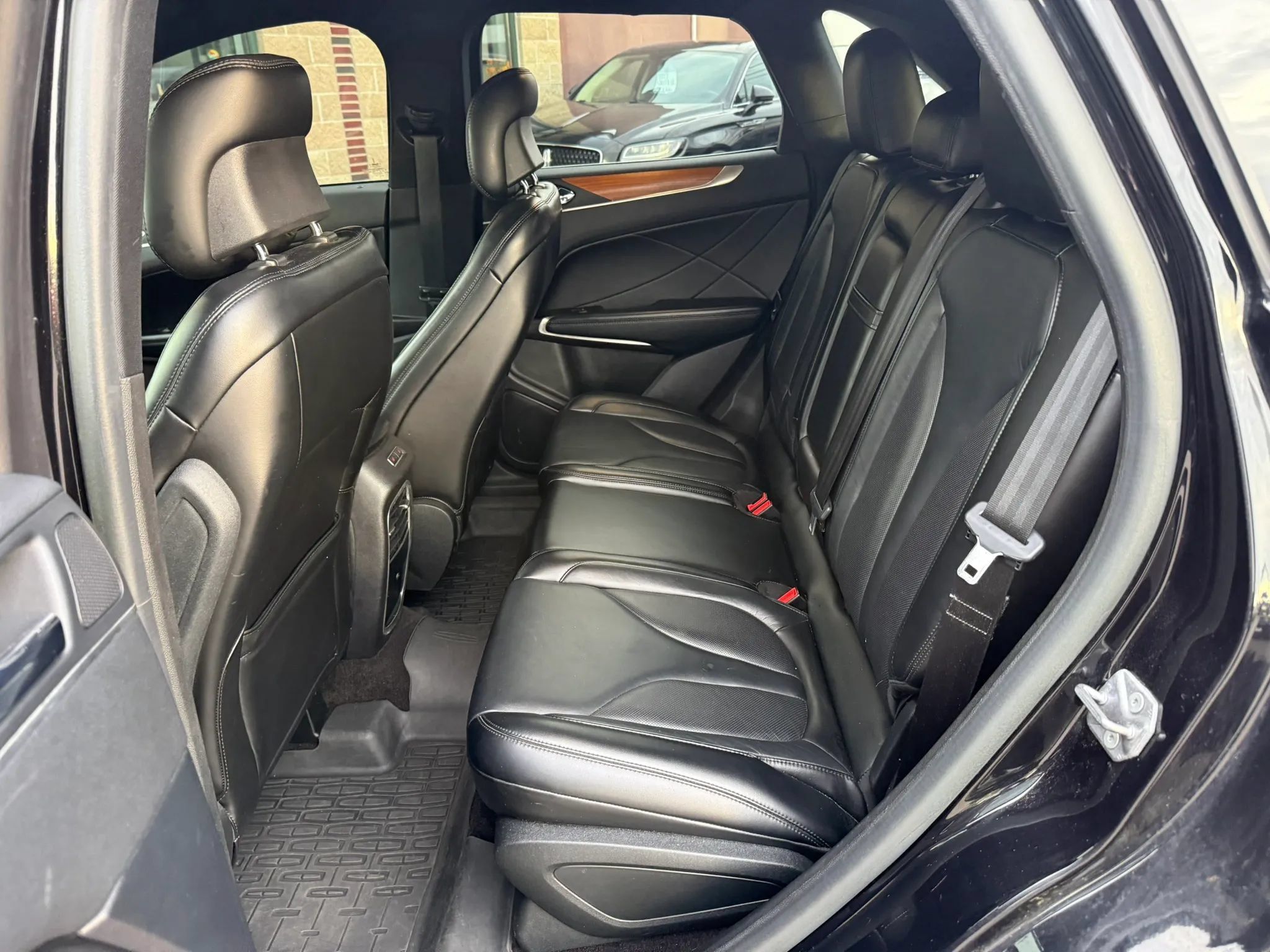 Used 2019 Lincoln MKC Select w/ MKC Climate Package FWD image 26