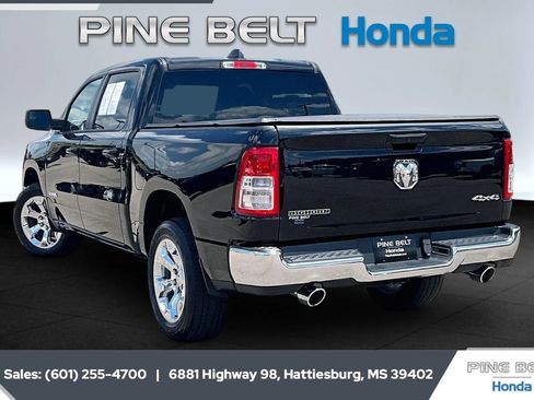 Used 2022 RAM 1500 Big Horn AWD/4WD image 2