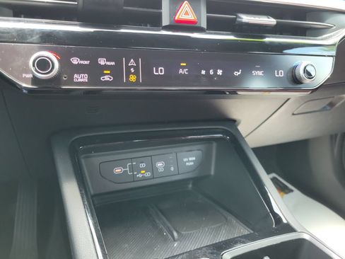 Used 2025 Kia K5 GT-Line w/ GT-Line Premium Package FWD image 26