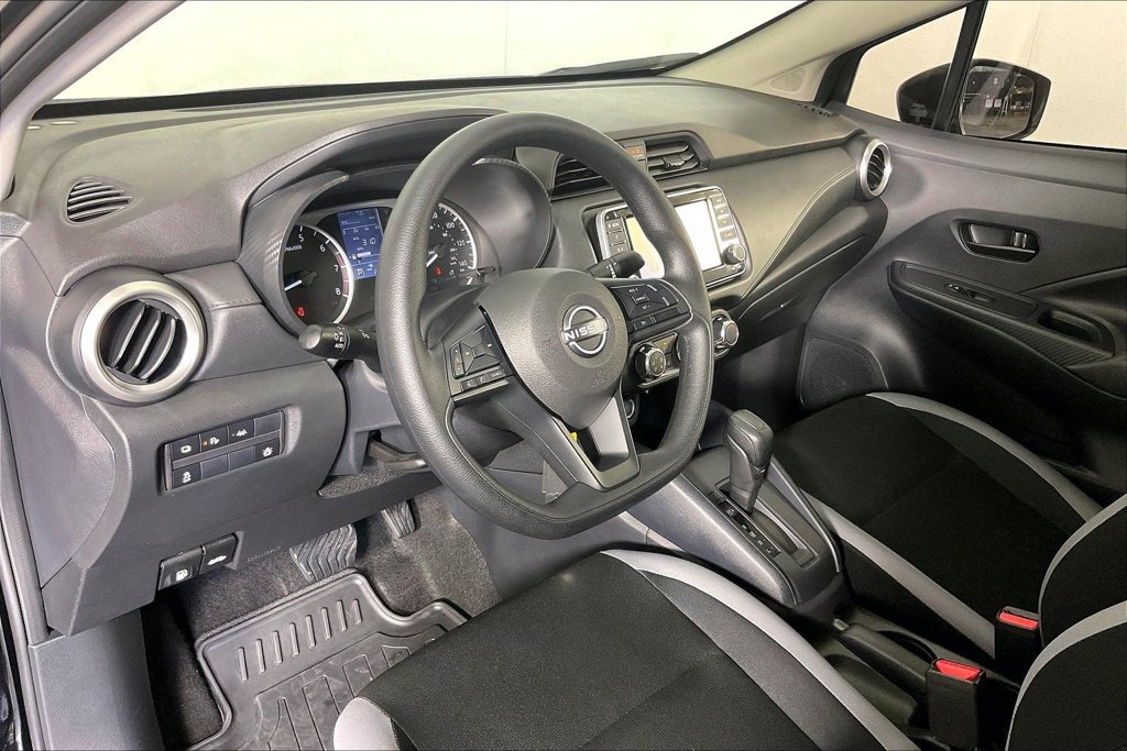 Used 2025 Nissan Versa S w/ Trunk Package FWD image 15