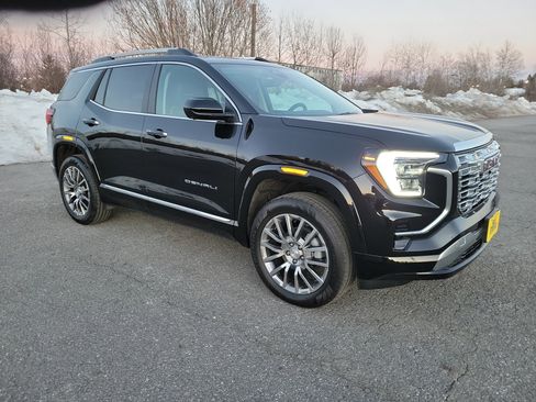 New 2026 GMC Terrain Denali image 9