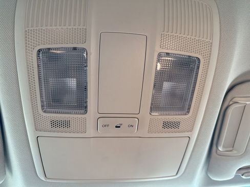 Used 2019 MAZDA CX-5 Touring image 30