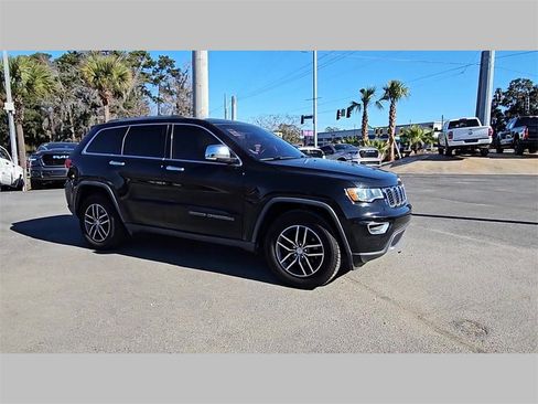 Used 2018 Jeep Grand Cherokee Limited image 36