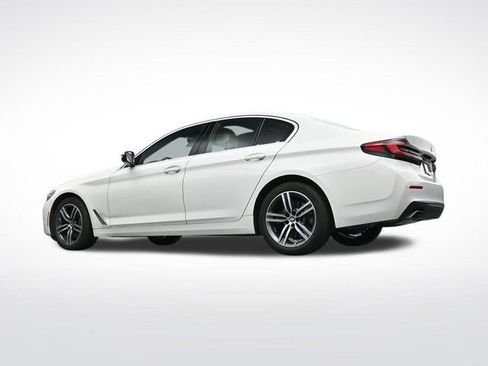 Used 2023 BMW 530i w/ Convenience Package image 32