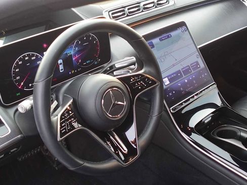 Certified 2022 Mercedes-Benz S 580 4MATIC Sedan image 9