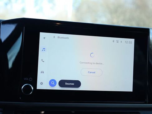 Used 2025 Toyota Camry SE w/ Convenience Package image 7