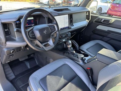 Used 2024 Ford Bronco Big Bend image 2