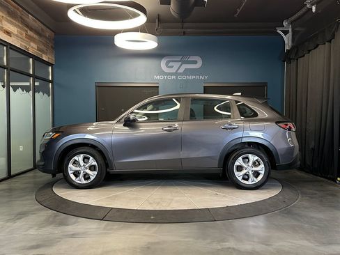 Used 2025 Honda HR-V LX image 6