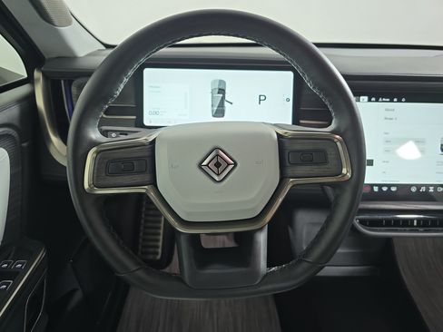Used 2024 Rivian R1S Launch Edition Quad AWD/4WD image 28