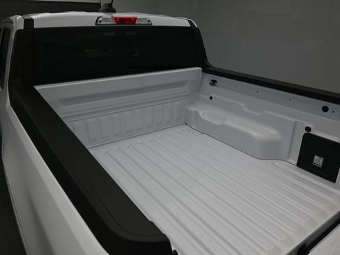 New 2025 Ford Maverick XL w/ Equipment Group 102A image 21