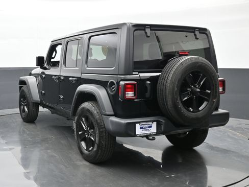 Used 2022 Jeep Wrangler Unlimited Sport AWD/4WD image 6