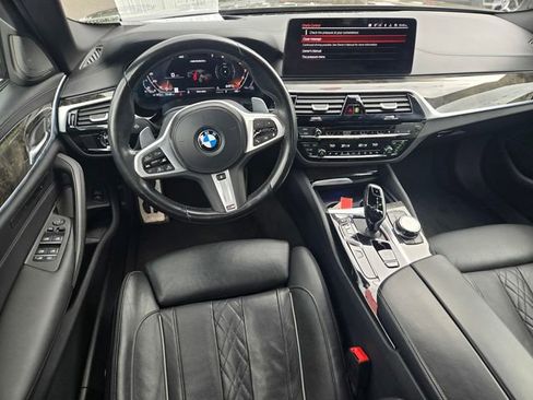 Used 2022 BMW M550i xDrive w/ Executive Package AWD/4WD image 11