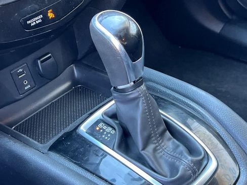Used 2018 Nissan Rogue Sport S FWD image 27