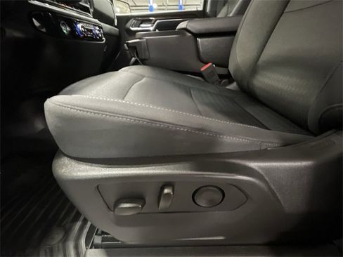 Used 2024 GMC Sierra 1500 Elevation image 18