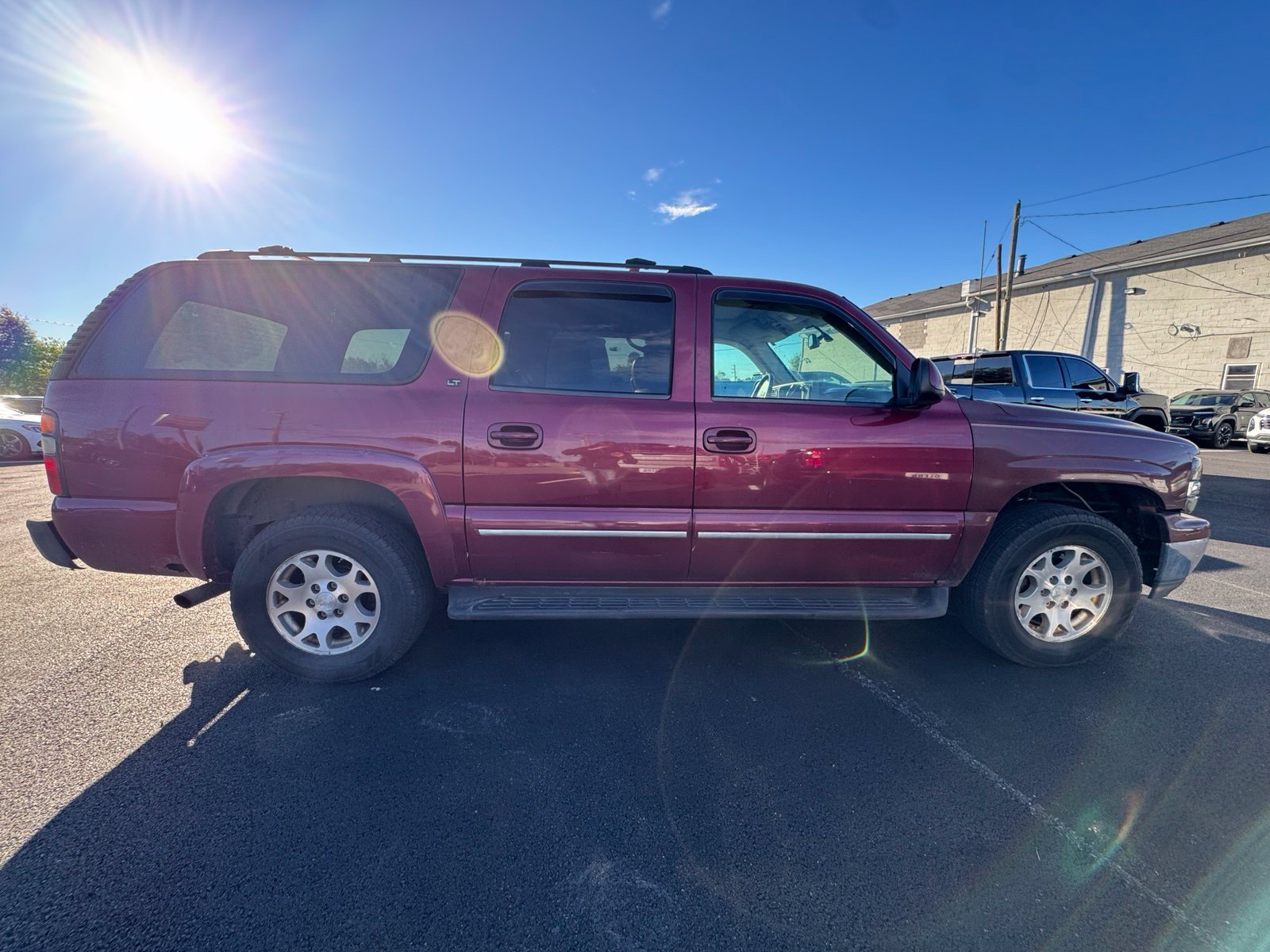 Used 2004 Chevrolet Suburban LT w/ Preferred Equipment Group AWD/4WD image 7