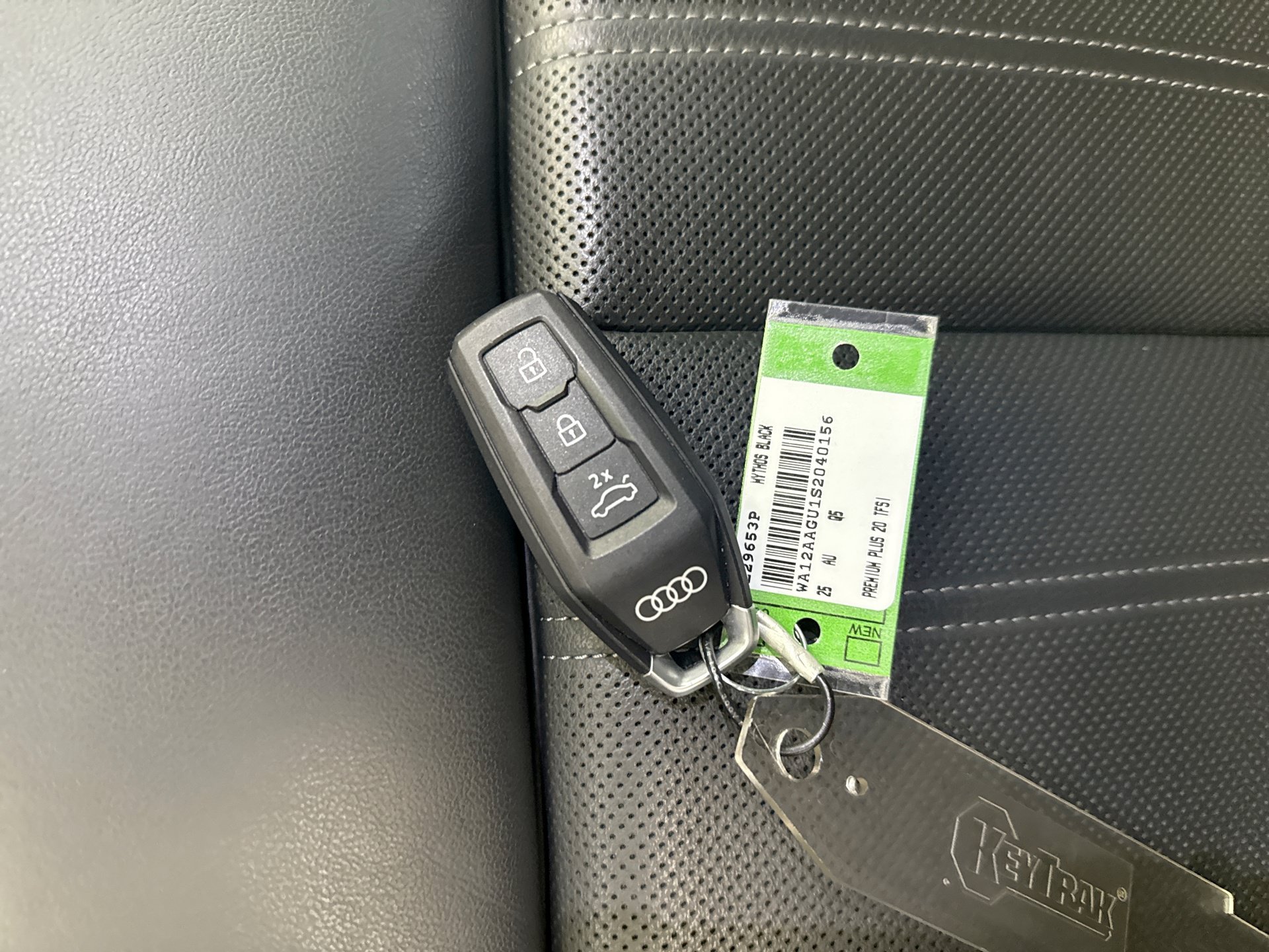 Used 2025 Audi Q5 Premium Plus w/ Premium Plus AWD/4WD image 22