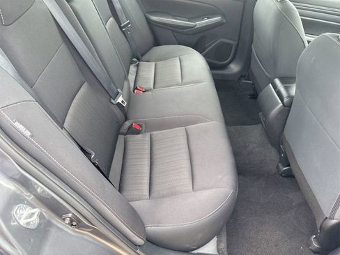 Used 2025 Nissan Altima 2.5 SV FWD image 6