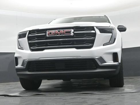 Used 2025 GMC Acadia Elevation FWD image 48