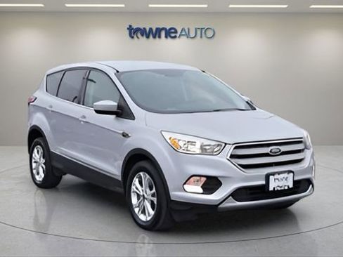 Used 2019 Ford Escape SE image 7