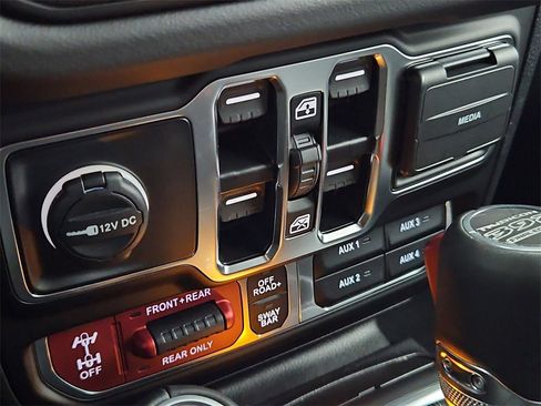 New 2025 Jeep Wrangler Unlimited Rubicon 392 image 26