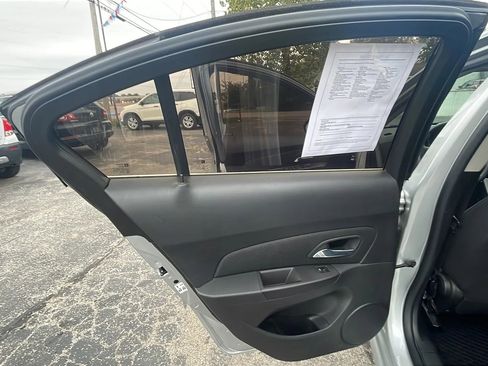 Used 2016 Chevrolet Cruze LT image 21