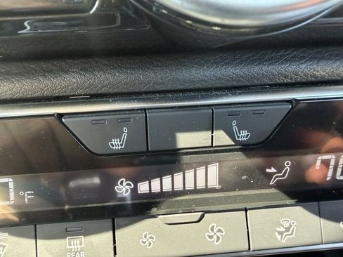 Used 2025 Nissan Sentra SR FWD image 24