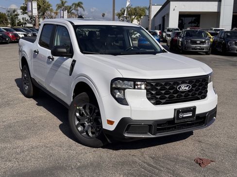 New 2026 Ford Maverick XLT image 2