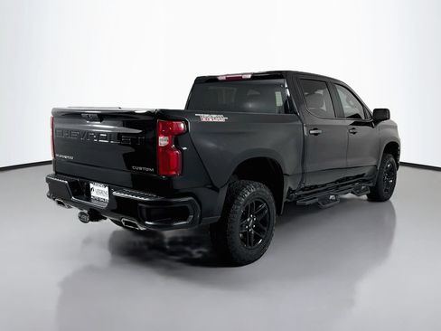 Used 2021 Chevrolet Silverado 1500 Custom Trail Boss AWD/4WD image 5
