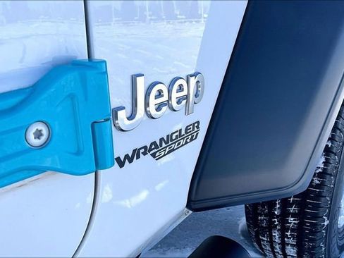 Used 2020 Jeep Wrangler Sport image 8