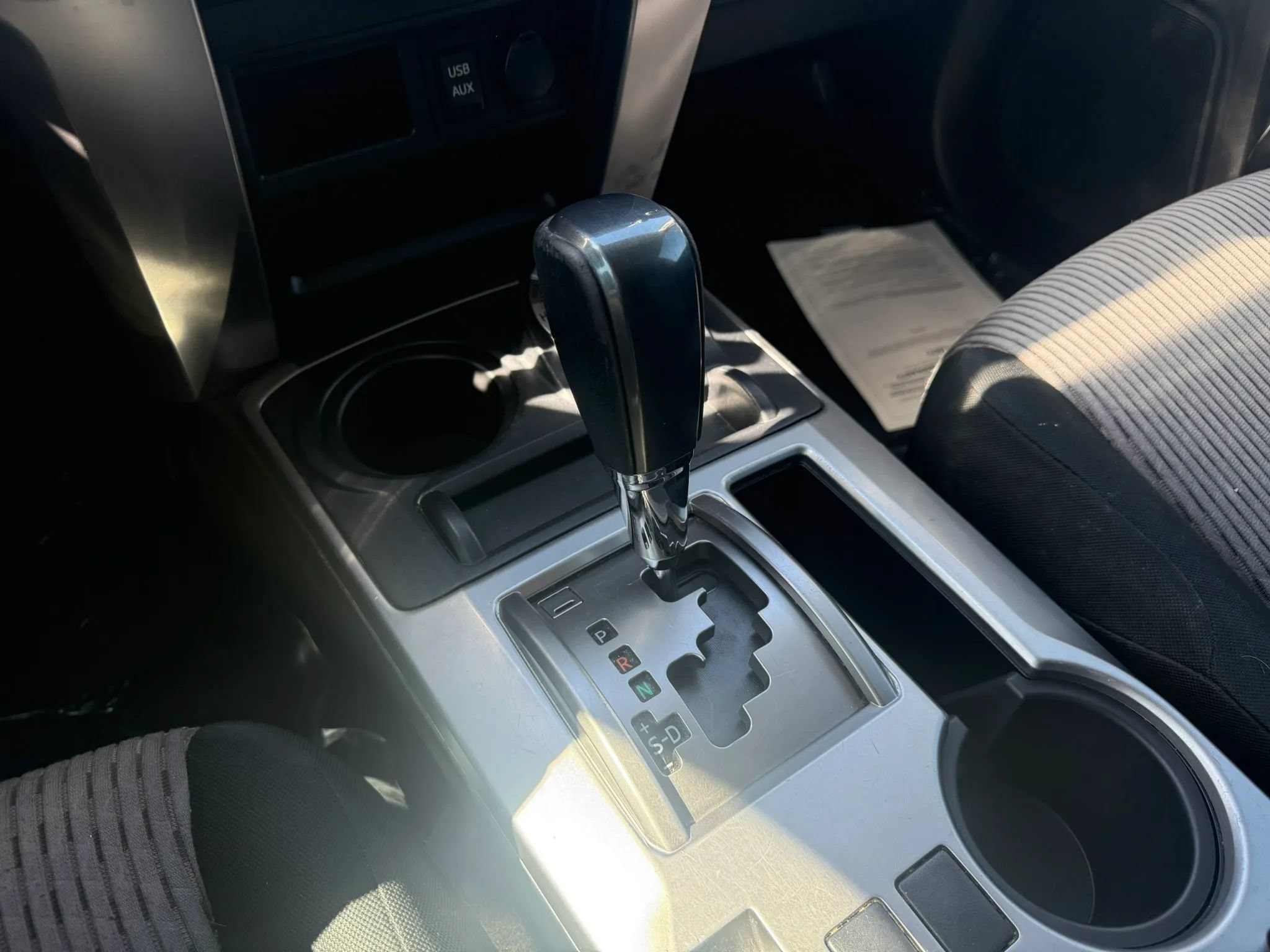 Used 2018 Toyota 4Runner SR5 AWD/4WD image 14