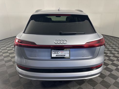 Used 2021 Audi e-tron Premium Plus w/ Premium Plus Package image 5
