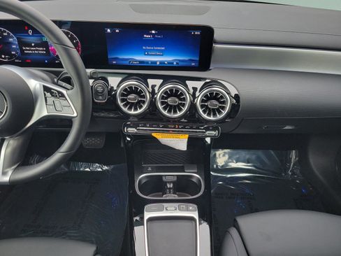 Certified 2026 Mercedes-Benz CLA 250 image 11