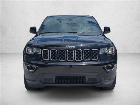 Used 2019 Jeep Grand Cherokee Laredo RWD image 2