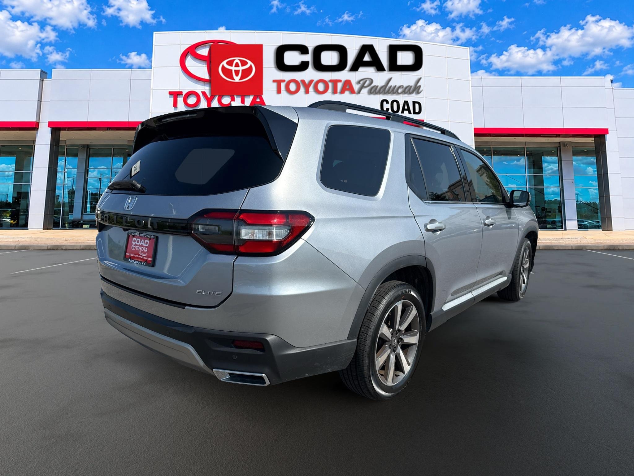 Used 2023 Honda Pilot Elite image 5