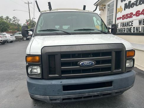 Used 2012 Ford E-150 and Econoline 150 RWD image 3