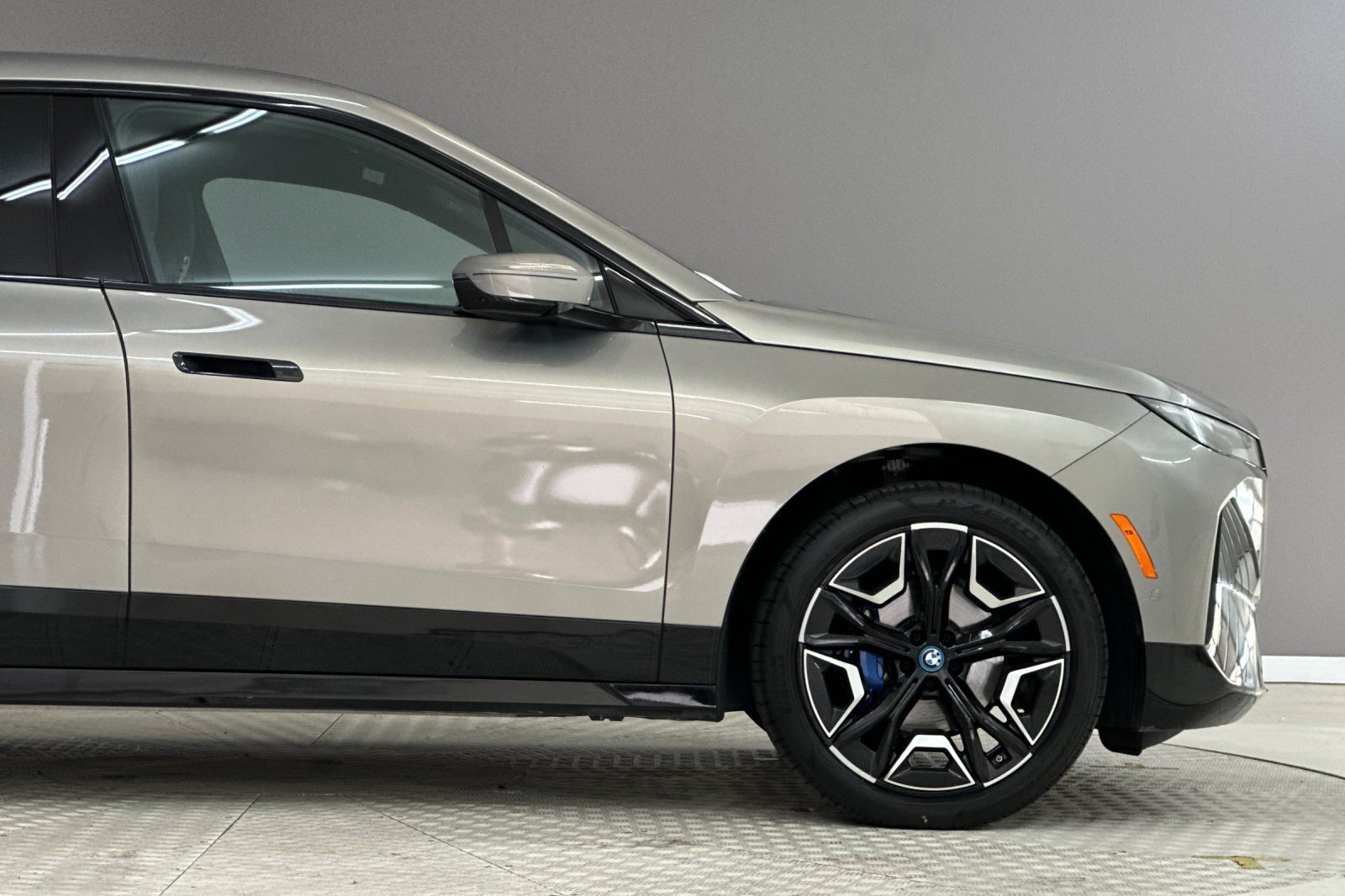 Certified 2024 BMW iX xDrive50 w/ Premium Package AWD/4WD image 36