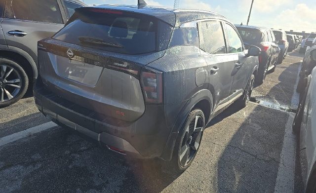 Used 2025 Nissan Kicks SR FWD image 4