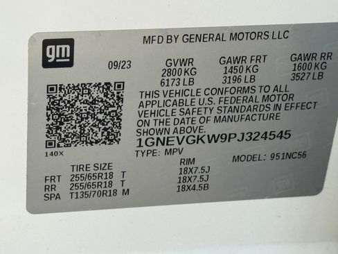 Used 2023 Chevrolet Traverse LT image 33