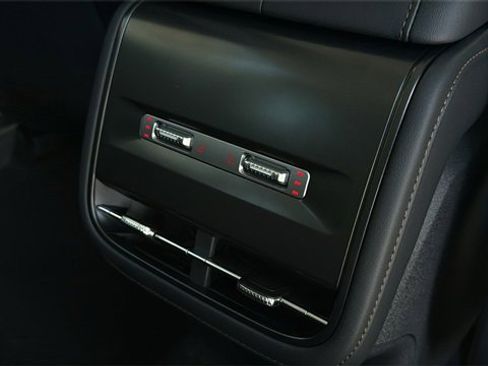 New 2026 Lincoln Nautilus Reserve w/ Jet Appearance Package image 13