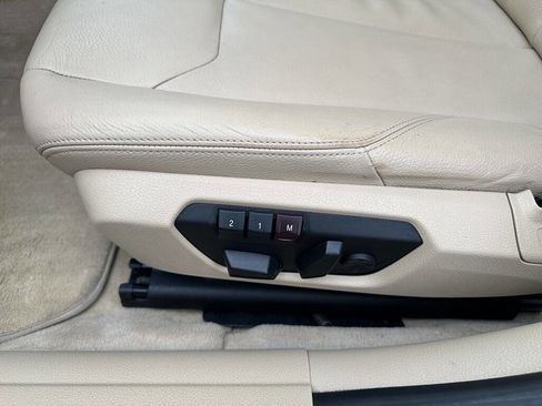 Used 2013 BMW 328i xDrive Sedan image 16