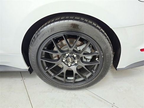 Used 2020 Ford Mustang GT Premium image 43