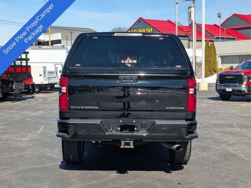 Used 2023 Chevrolet Silverado 2500 Custom w/ Custom Convenience Package image 5