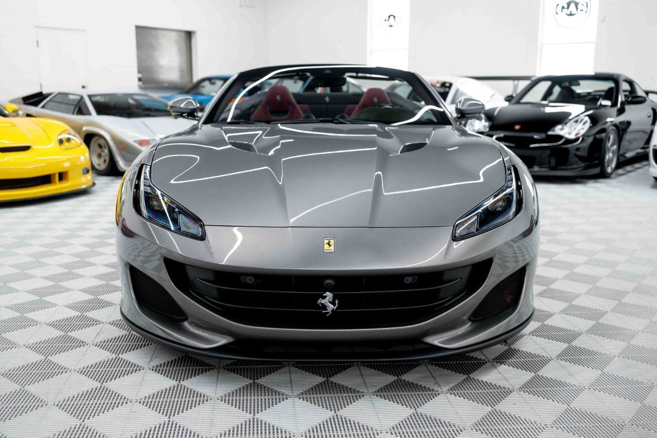 Used 2020 Ferrari Portofino RWD image 13
